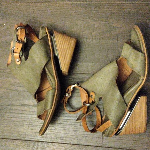 A.S. 98 "Reeve" Sandals - Picture 2 of 16